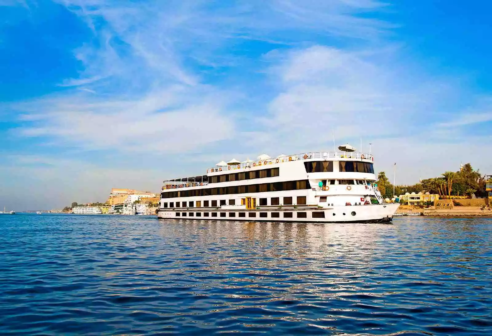 5 Days 4 Nights Nile Cruise from Cairo by Flight