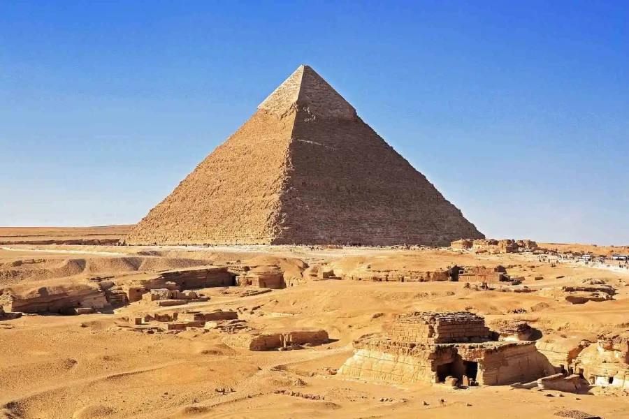 Pyramid of Khafre: History of building Khafre Pyramid in Giza